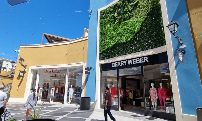 Venta - Villa -
La Zenia