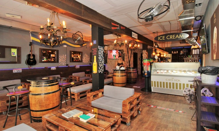 Sale - Commercial -
Villamartin