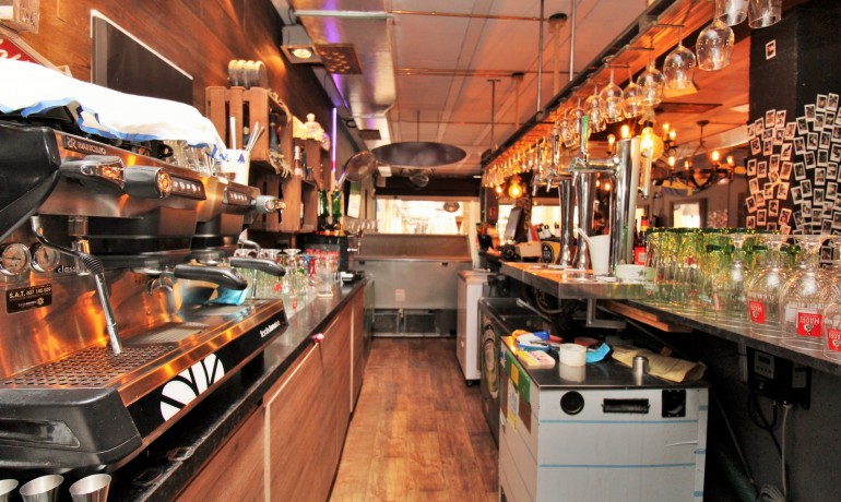 Sale - Commercial -
Villamartin