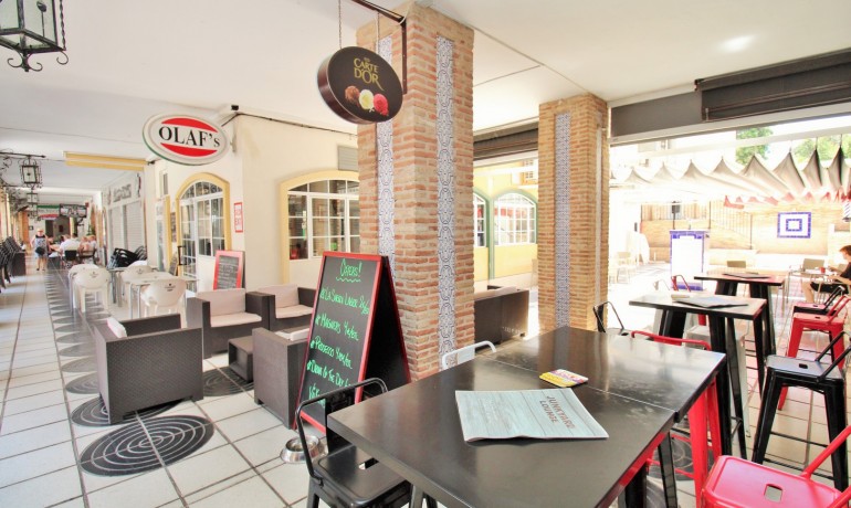 Sale - Commercial -
Villamartin