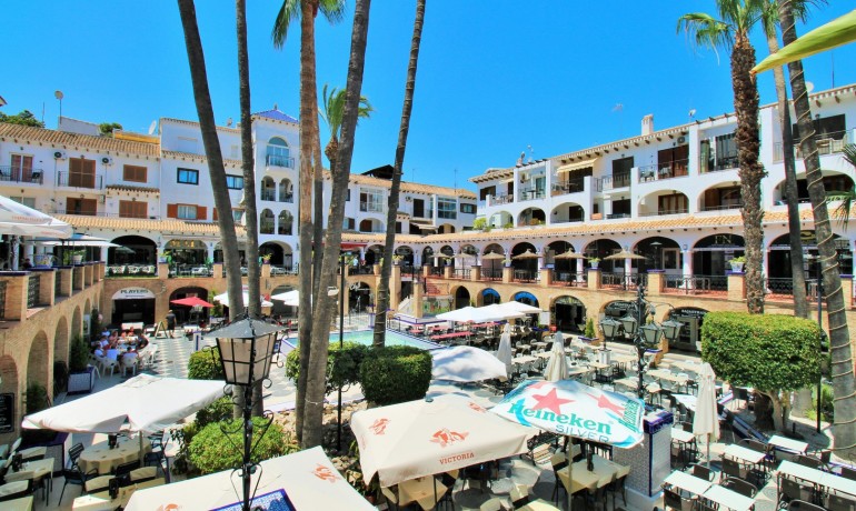 Sale - Commercial -
Villamartin