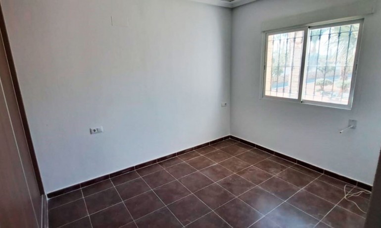 Herverkoop - Finca / Landgoed -
Catral* - Catral - Country