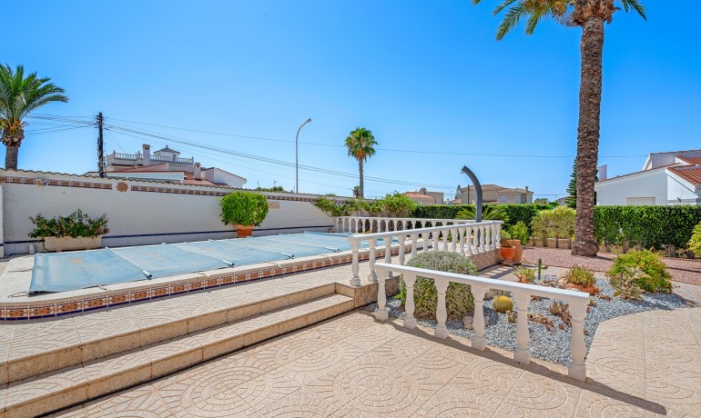 Herverkoop - Villa -
Cuidad Quesada* - Ciudad Quesada - Rojales