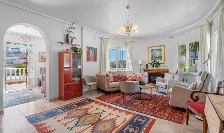 Herverkoop - Villa -
Cuidad Quesada* - Ciudad Quesada - Rojales