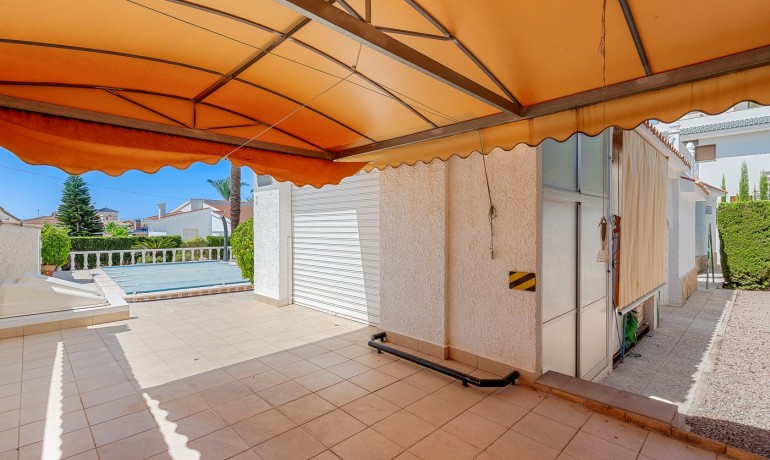 Herverkoop - Villa -
Cuidad Quesada* - Ciudad Quesada - Rojales