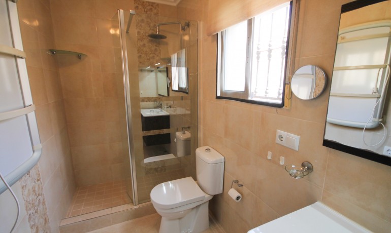 Herverkoop - Huis -
San Miguel de Salinas* - San Miguel de Salinas Alicante