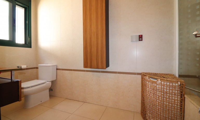 Venta - Villa -
Ciudad Quesada - La Fiesta