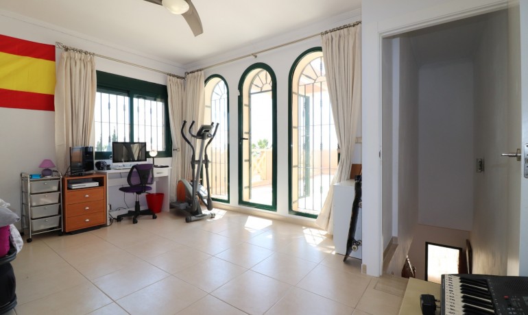 Venta - Villa -
Ciudad Quesada - La Fiesta