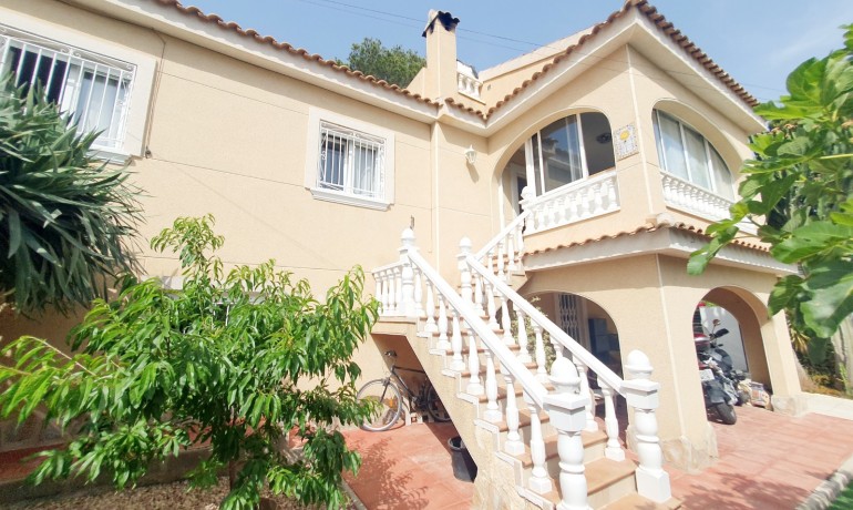 Herverkoop - Villa -
Los Balcones - Torrevieja