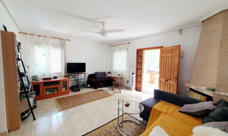 Herverkoop - Villa -
Los Balcones - Torrevieja