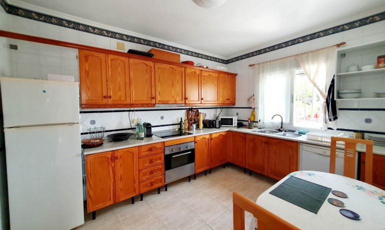 Herverkoop - Villa -
Los Balcones - Torrevieja