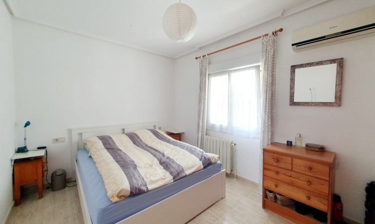 Herverkoop - Villa -
Los Balcones - Torrevieja