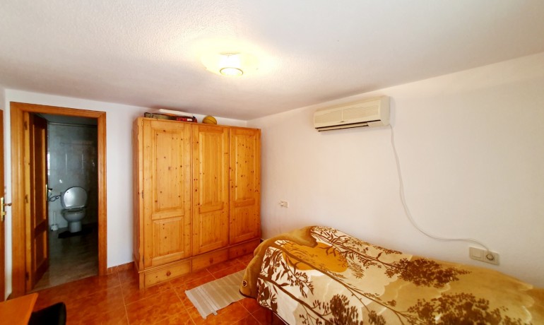 Herverkoop - Villa -
Los Balcones - Torrevieja