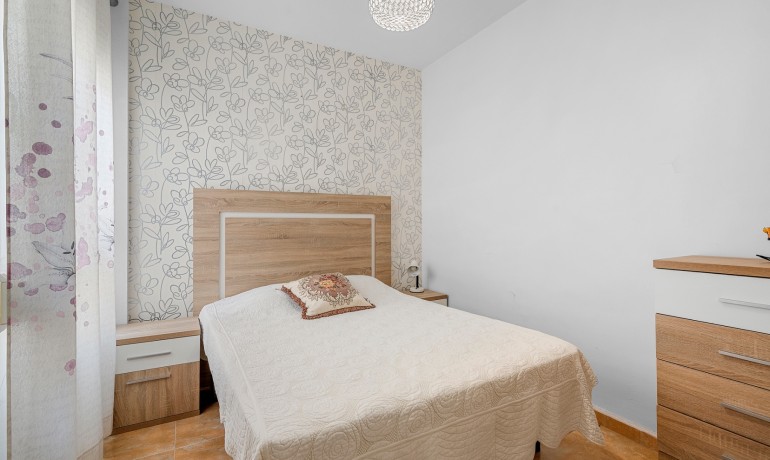 Sale - Apartment / Flat -
Almoradi