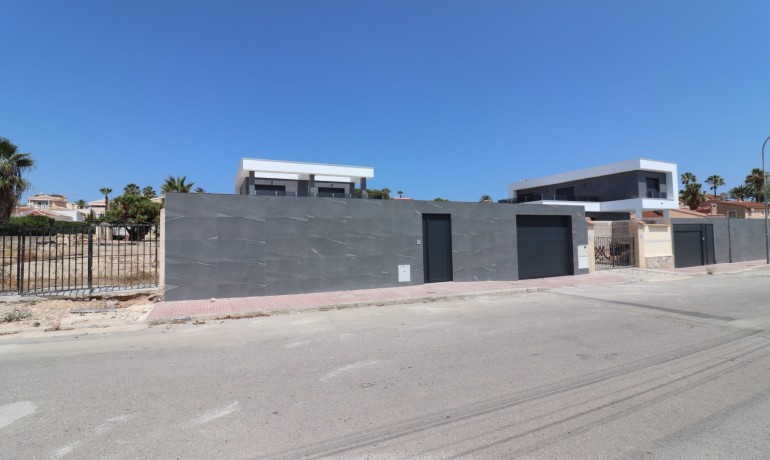 Venta - Villa -
Ciudad Quesada - Ciudad Quesada - Town