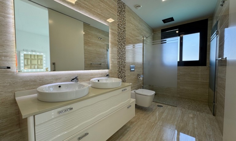 Venta - Villa -
San Miguel de Salinas - San Miguel De Salinas