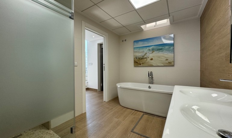 Venta - Villa -
San Miguel de Salinas - San Miguel De Salinas