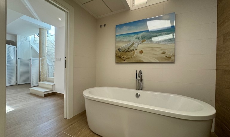 Venta - Villa -
San Miguel de Salinas - San Miguel De Salinas