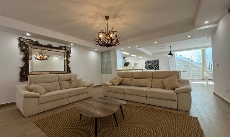 Venta - Villa -
San Miguel de Salinas - San Miguel De Salinas