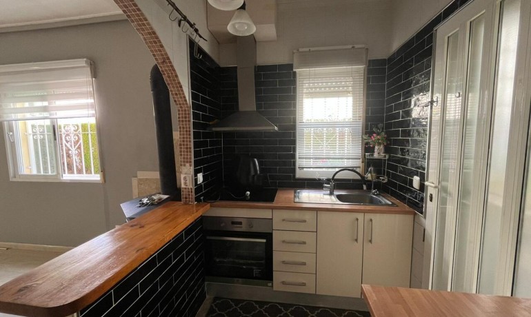 Sale - Villa -
Algorfa* - Algorfa