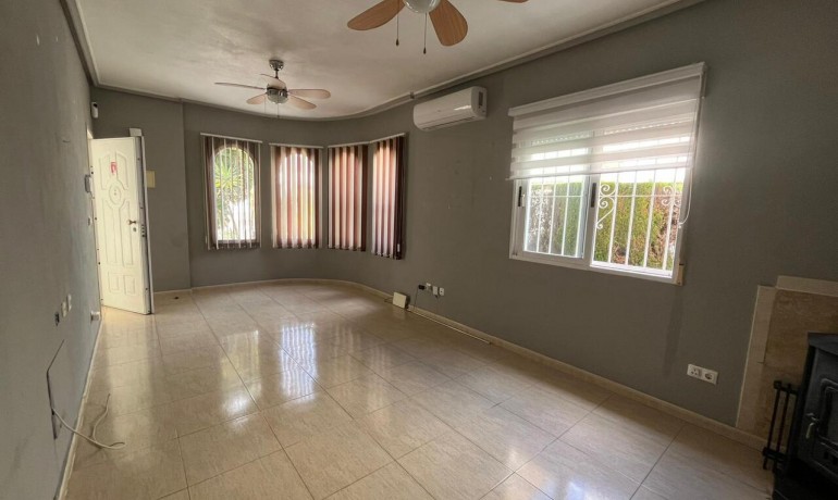 Sale - Villa -
Algorfa* - Algorfa