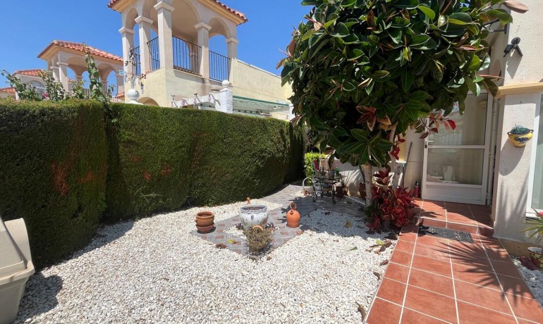 Sale - Villa -
Algorfa* - Algorfa