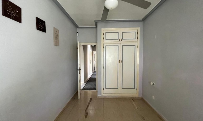 Sale - Villa -
Algorfa* - Algorfa