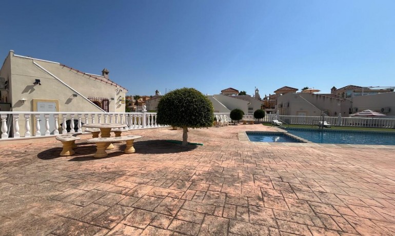 Sale - Villa -
Algorfa* - Algorfa
