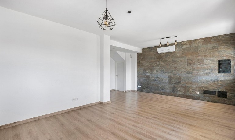 Herverkoop - Villa -
Torrevieja* - Aguas Nuevas