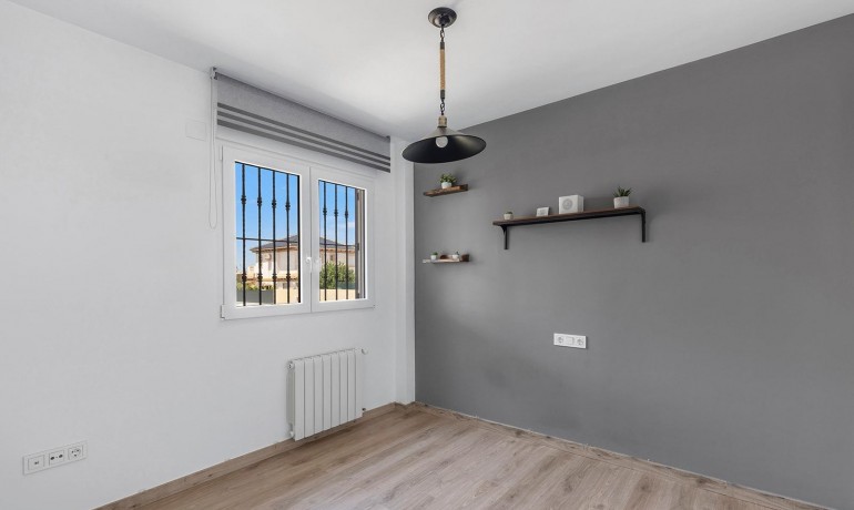 Herverkoop - Villa -
Torrevieja* - Aguas Nuevas