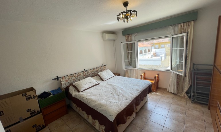 Herverkoop - Villa -
Benijofar* - Pueblo