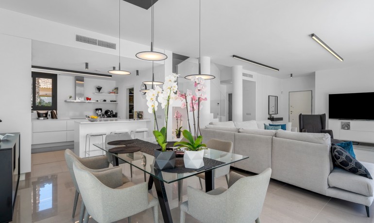 Sale - Villa -
Guardamar del Segura* - Guardamar Del Segura