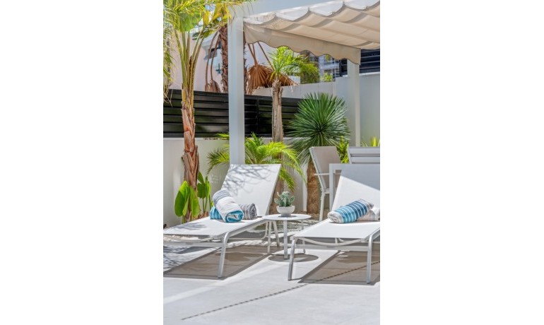 Sale - Villa -
Guardamar del Segura* - Guardamar Del Segura