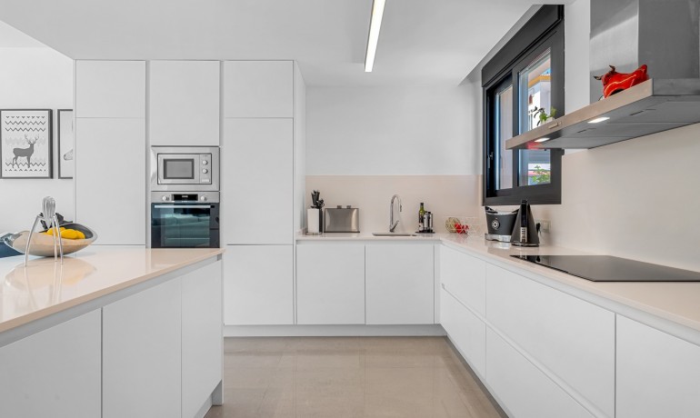 Sale - Villa -
Guardamar del Segura* - Guardamar Del Segura