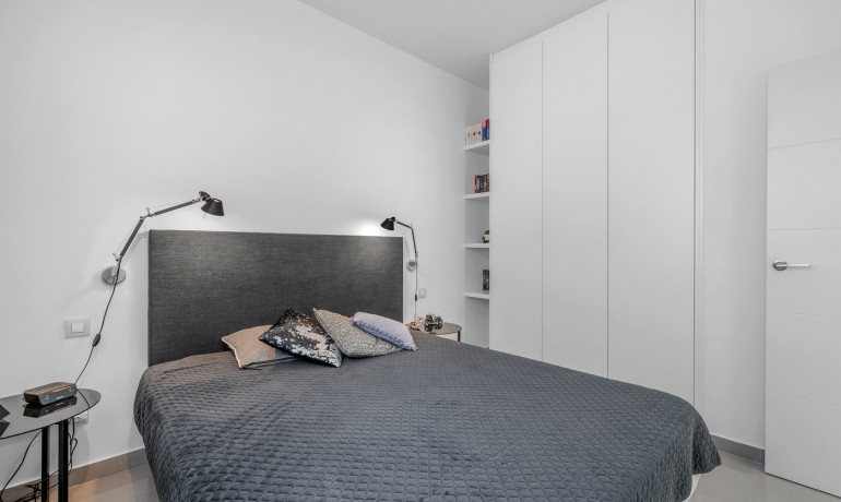 Sale - Villa -
Guardamar del Segura* - Guardamar Del Segura