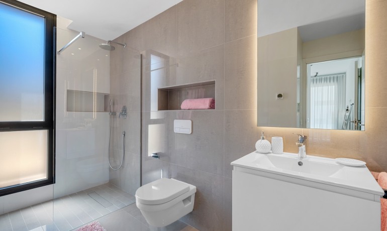 Sale - Villa -
Guardamar del Segura* - Guardamar Del Segura