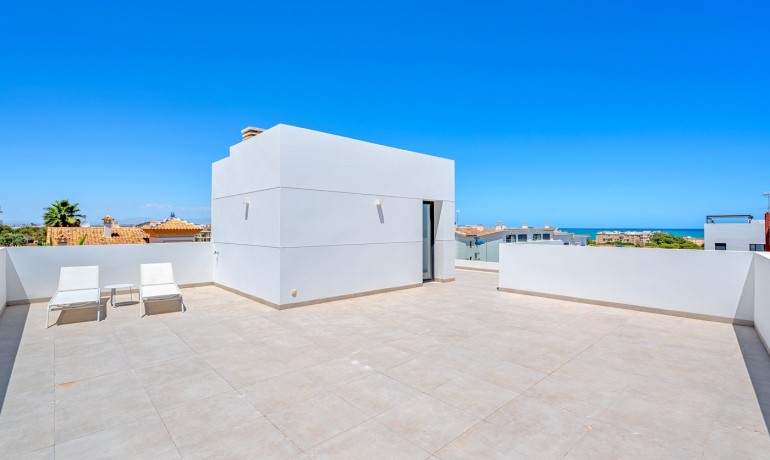 Sale - Villa -
Guardamar del Segura* - Guardamar Del Segura