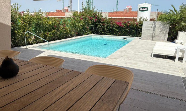 Herverkoop - Villa -
Algorfa* - La Finca Golf