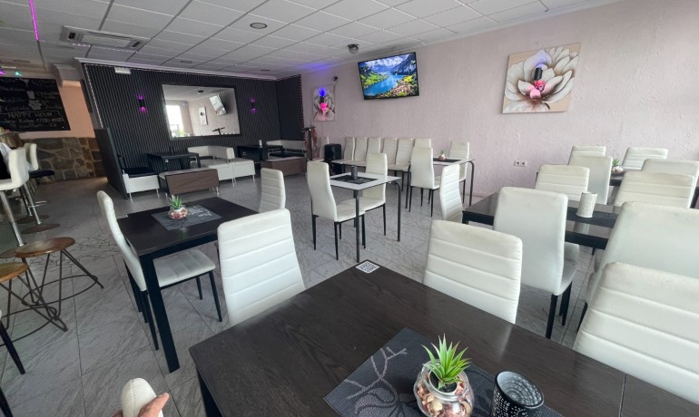 Herverkoop - Reclame -
Torrevieia - Comunidad Valenciana