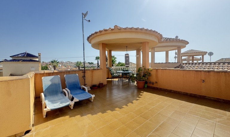 Revente - Villa -
Villamartin