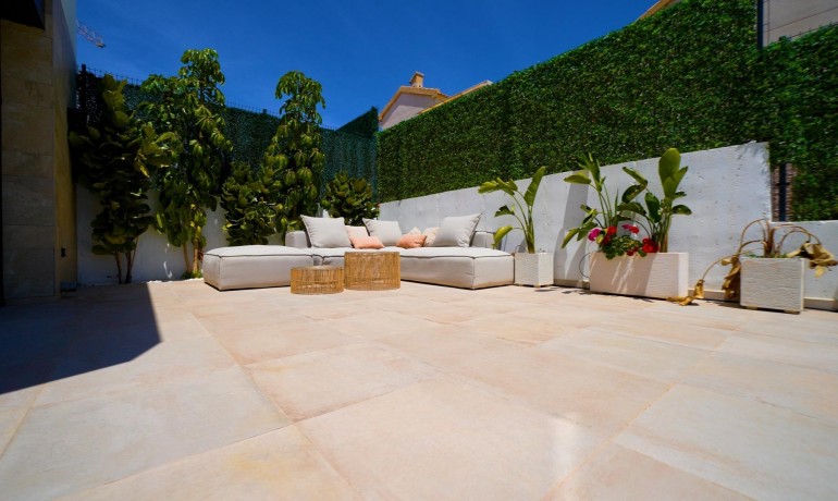 Nieuwbouw - Villa -
Orihuela Costa* - Los Altos