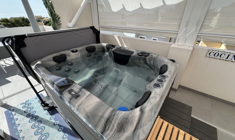 Venta - Apartamento / piso -
Villamartin