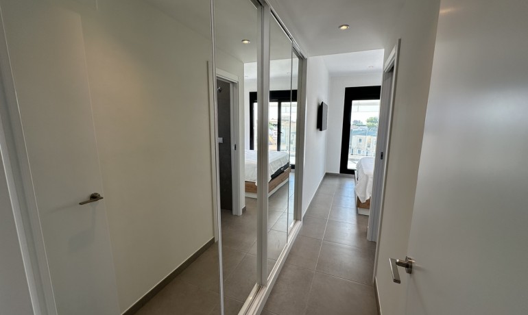 Venta - Apartamento / piso -
Villamartin