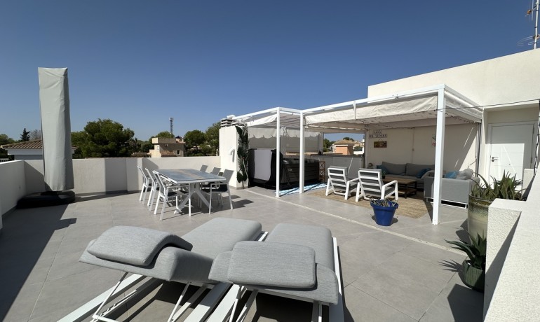 Venta - Apartamento / piso -
Villamartin