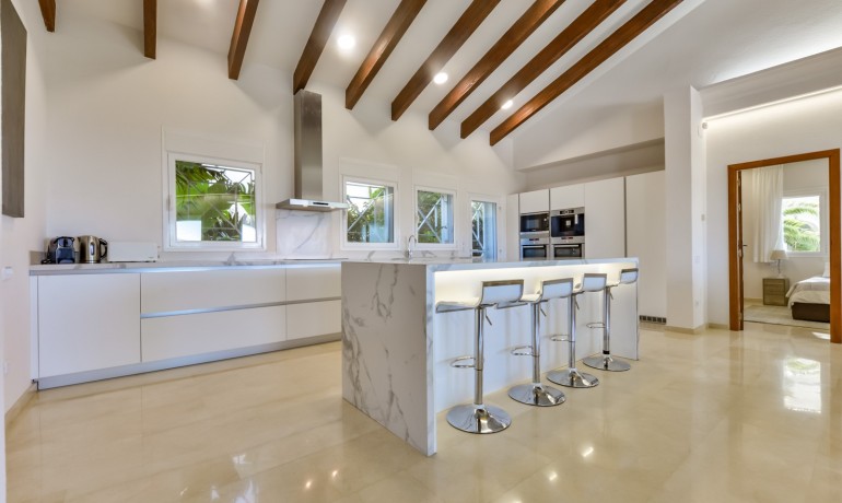 Herverkoop - Villa -
Altea* - Sierra de Altea