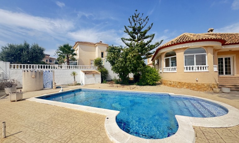 Revente - Villa -
San Miguel de Salinas* - San Miguel De Salinas