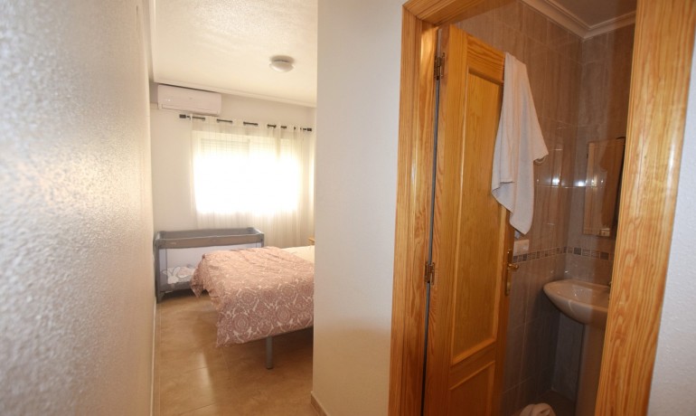 Sale - Apartment / Flat -
Formentera del Segura