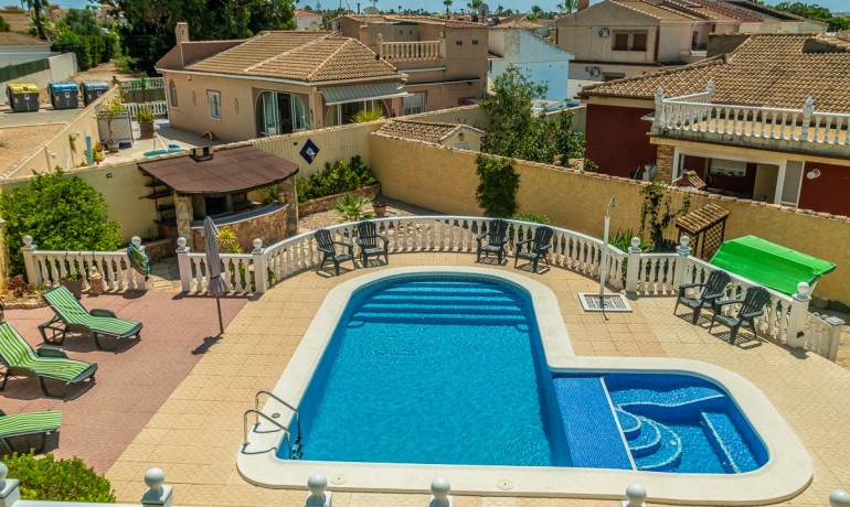Herverkoop - Villa -
Torrevieja* - La Siesta