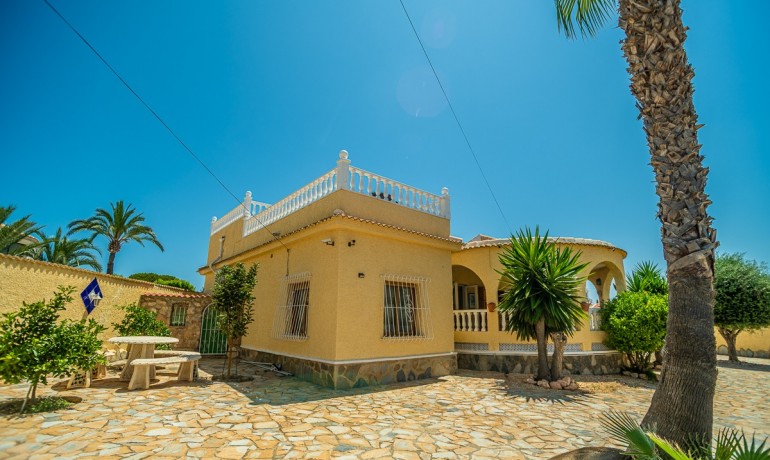 Herverkoop - Villa -
Torrevieja* - La Siesta