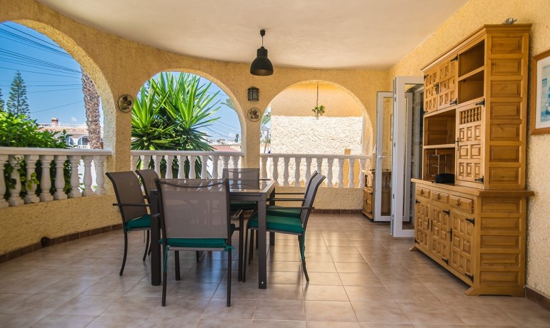 Herverkoop - Villa -
Torrevieja* - La Siesta